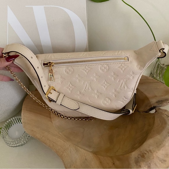 Louis Vuitton Empreinte BumBag Creme - Picture 5 of 8